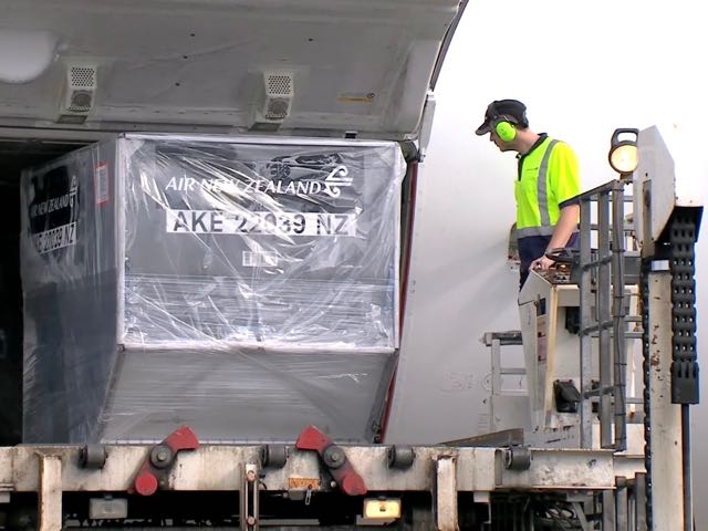 Global air cargo demand on the up