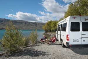 LINZ to monitor Lake Dunstan campers
