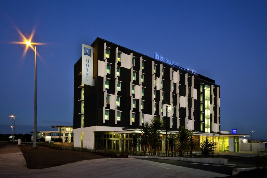 Ibis pushes $48 hotel rooms