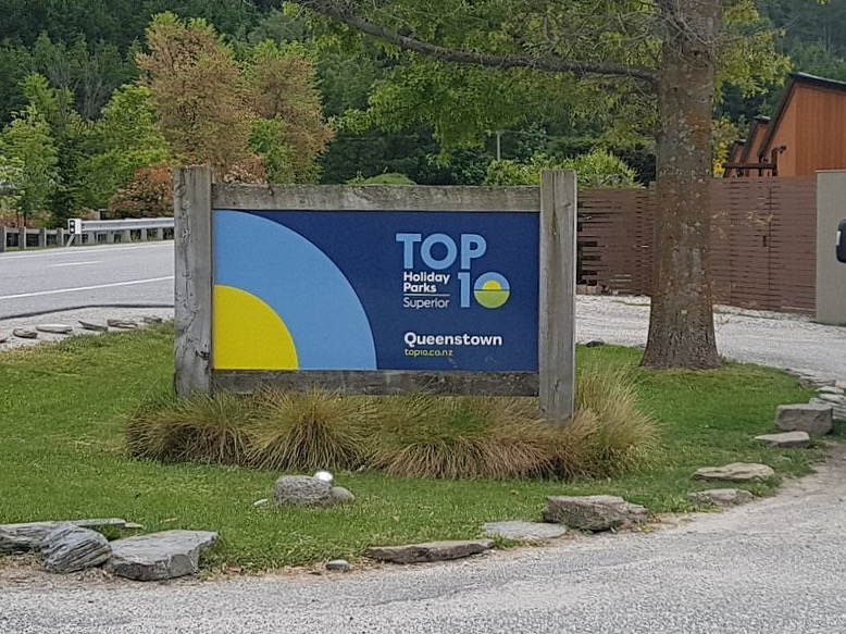 TOP 10 Holiday Parks, Ezi Car partner on rentals