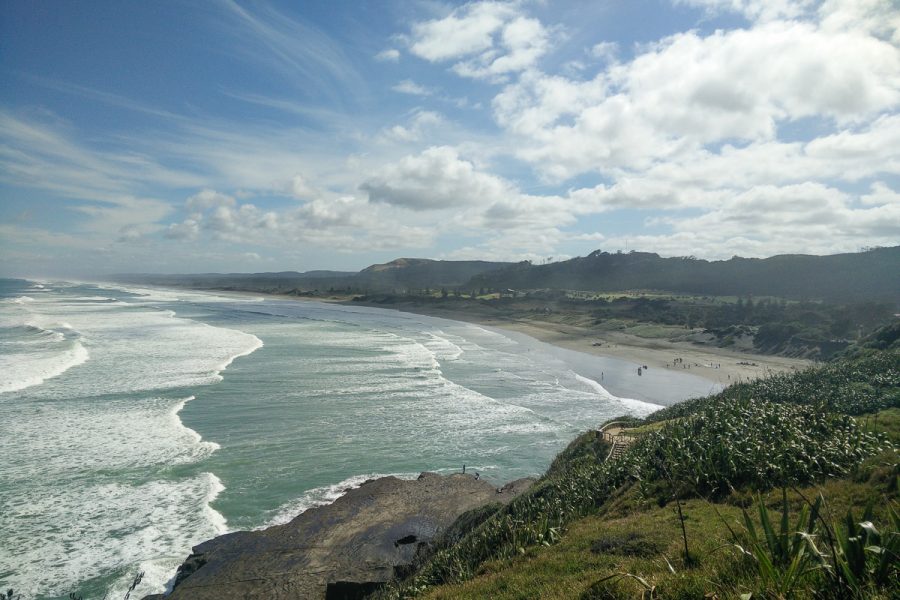 Man dies in Muriwai Beach dune collapse