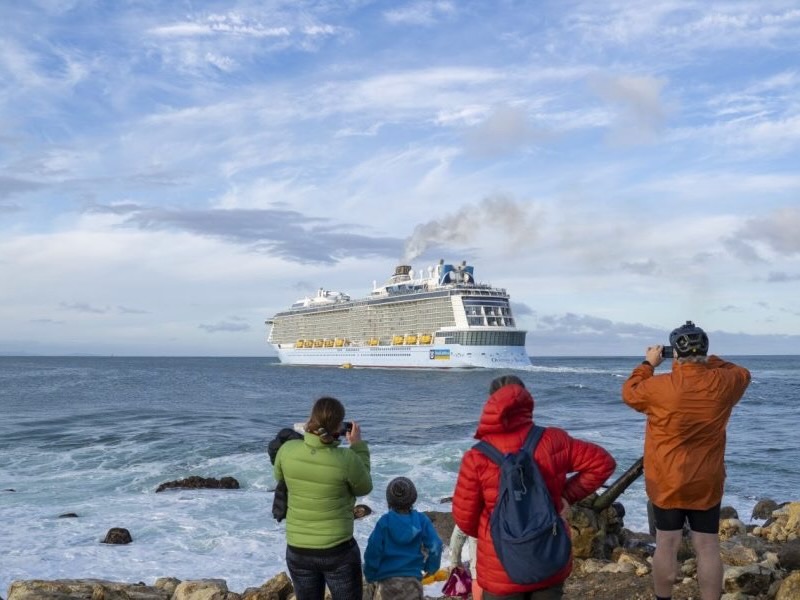 Single cruise ship turned away over season