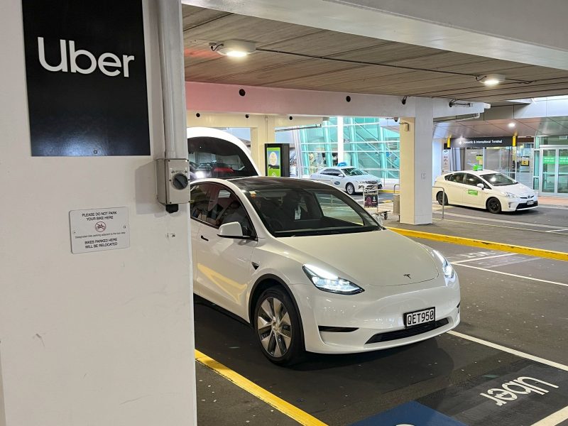 Uber launches car rentals bookings in NZ