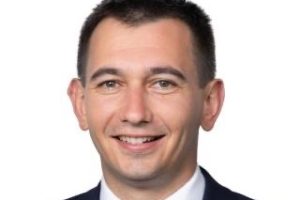 Brown: Govt scoping public airfare reporting, developing airline performance report