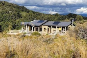 Tongariro huts now all on DOC booking system