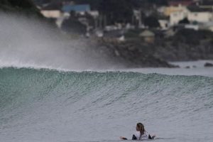 World surf longboard tour heads to Taranaki