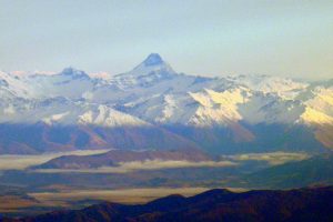 Climbers rescued after 200m fall into Mt Aspiring crevasse