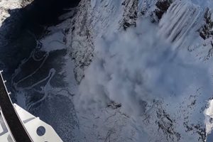 Visitors warned of more Milford Road closures as avalanche season begins